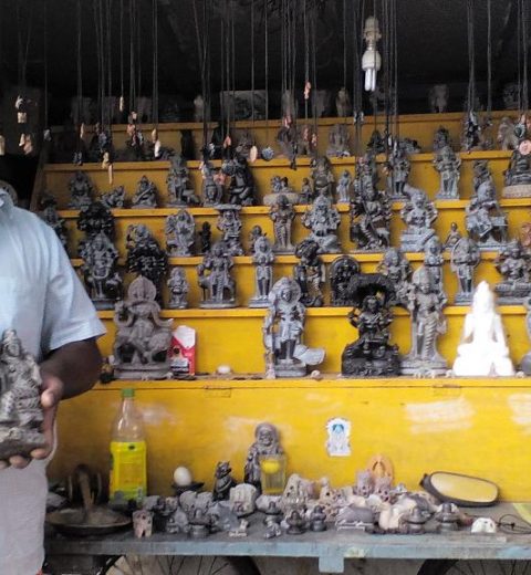 shilpi sculptor in front of his shop
